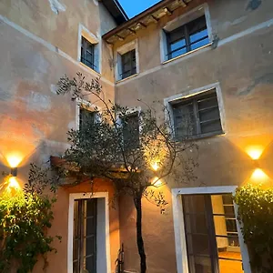 https://dimora-carducci.it-tuscanyhotel.com