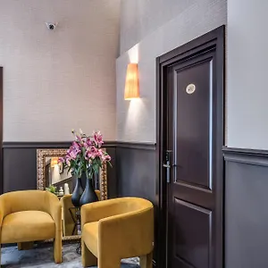 Antica Residenza Del Corso Affittacamere