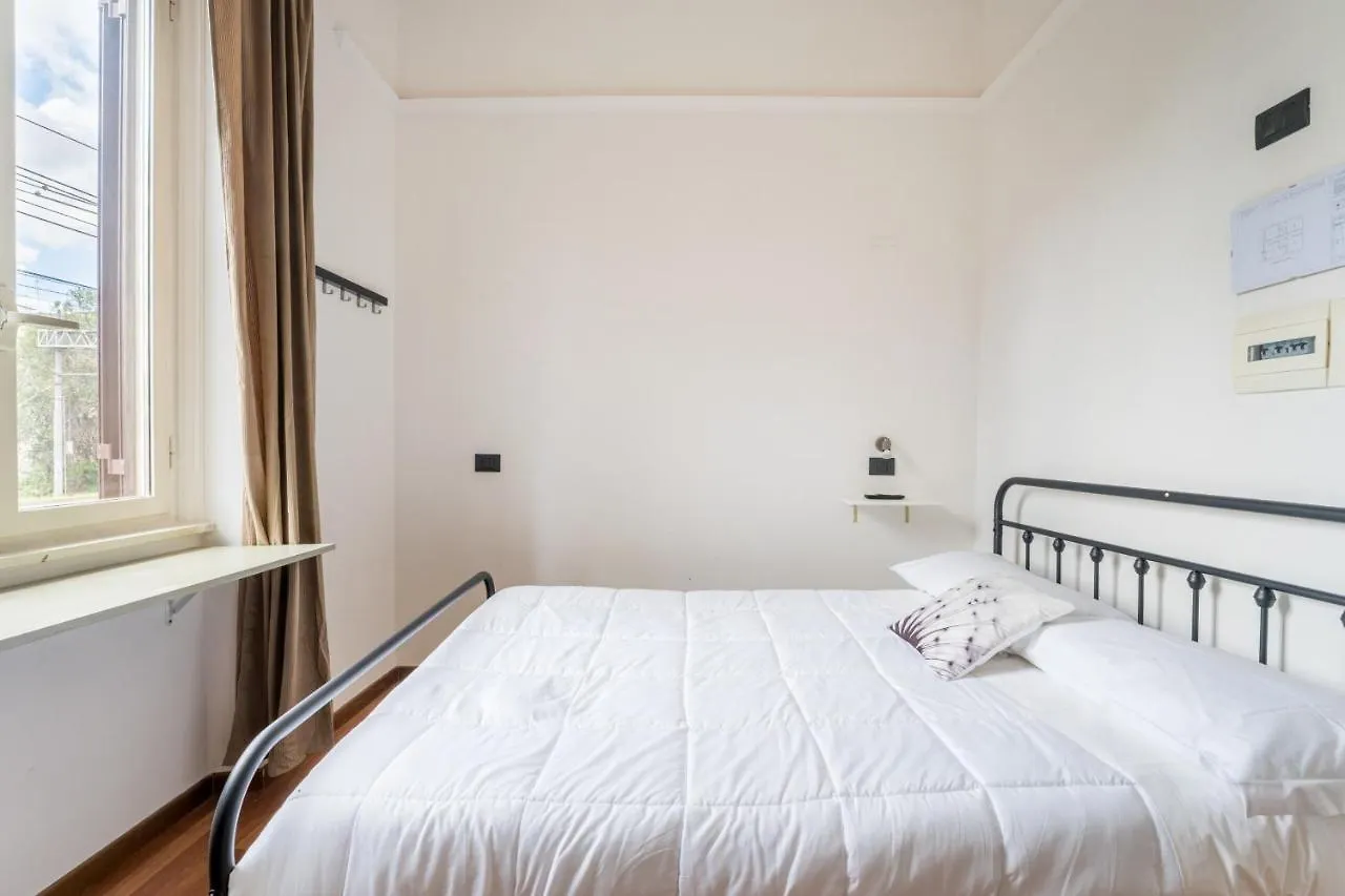 Rooms Piramide Roma Itália