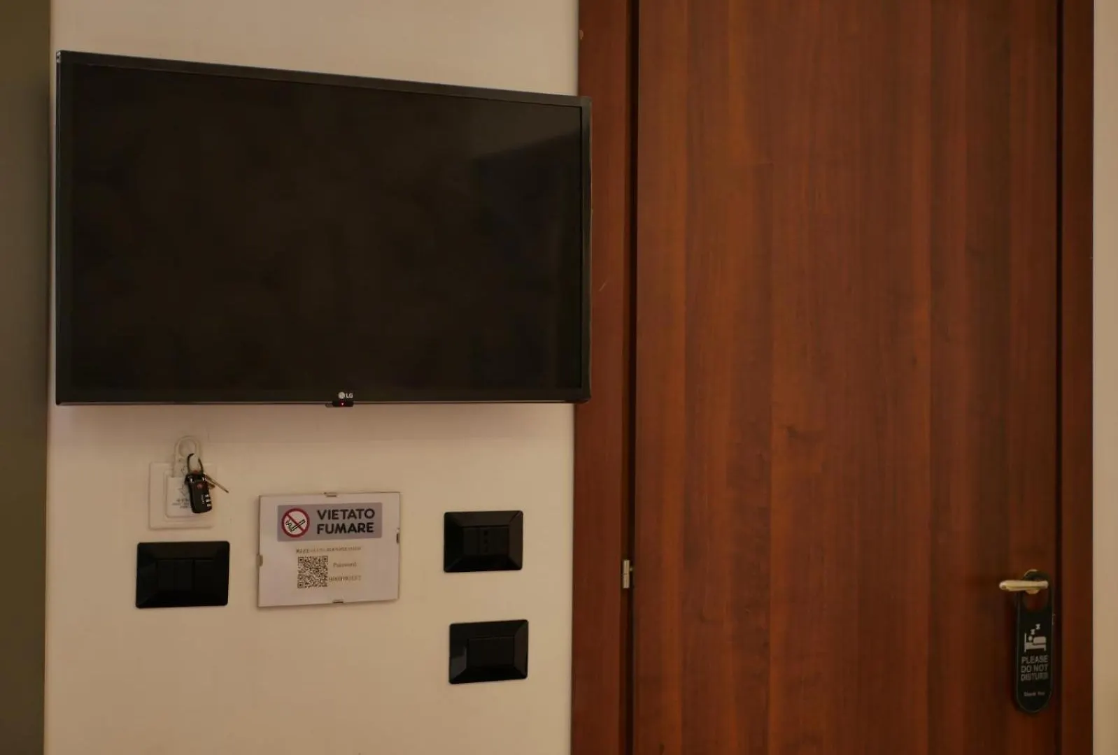 Rooms Piramide Roma